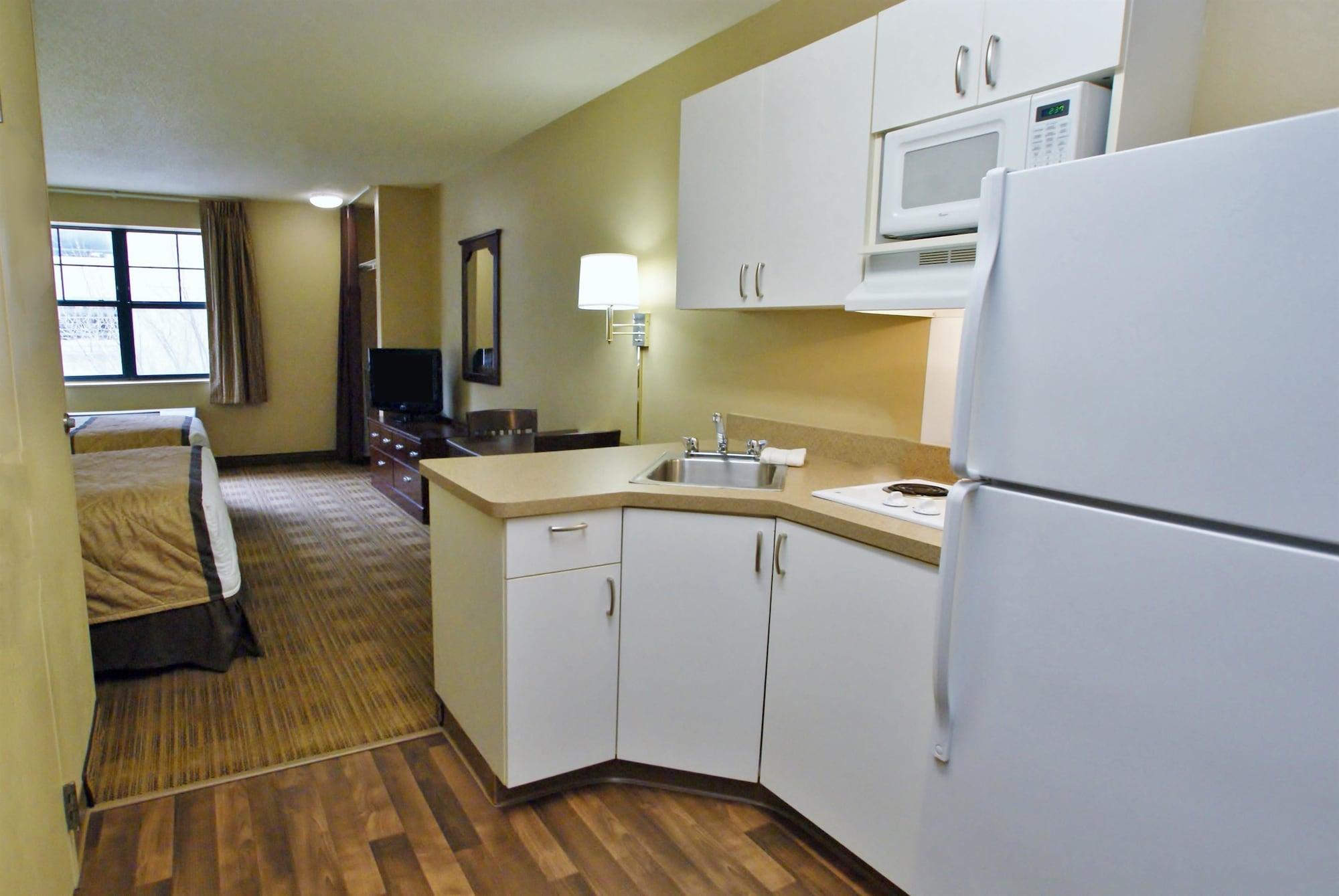 Extended Stay America Suites - Indianapolis - Castleton Bagian luar foto