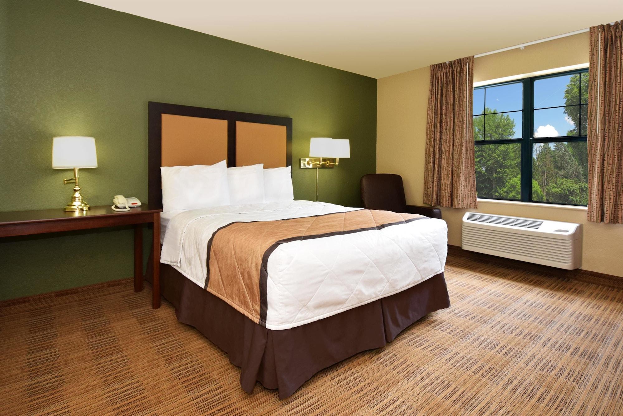Extended Stay America Suites - Indianapolis - Castleton Bagian luar foto
