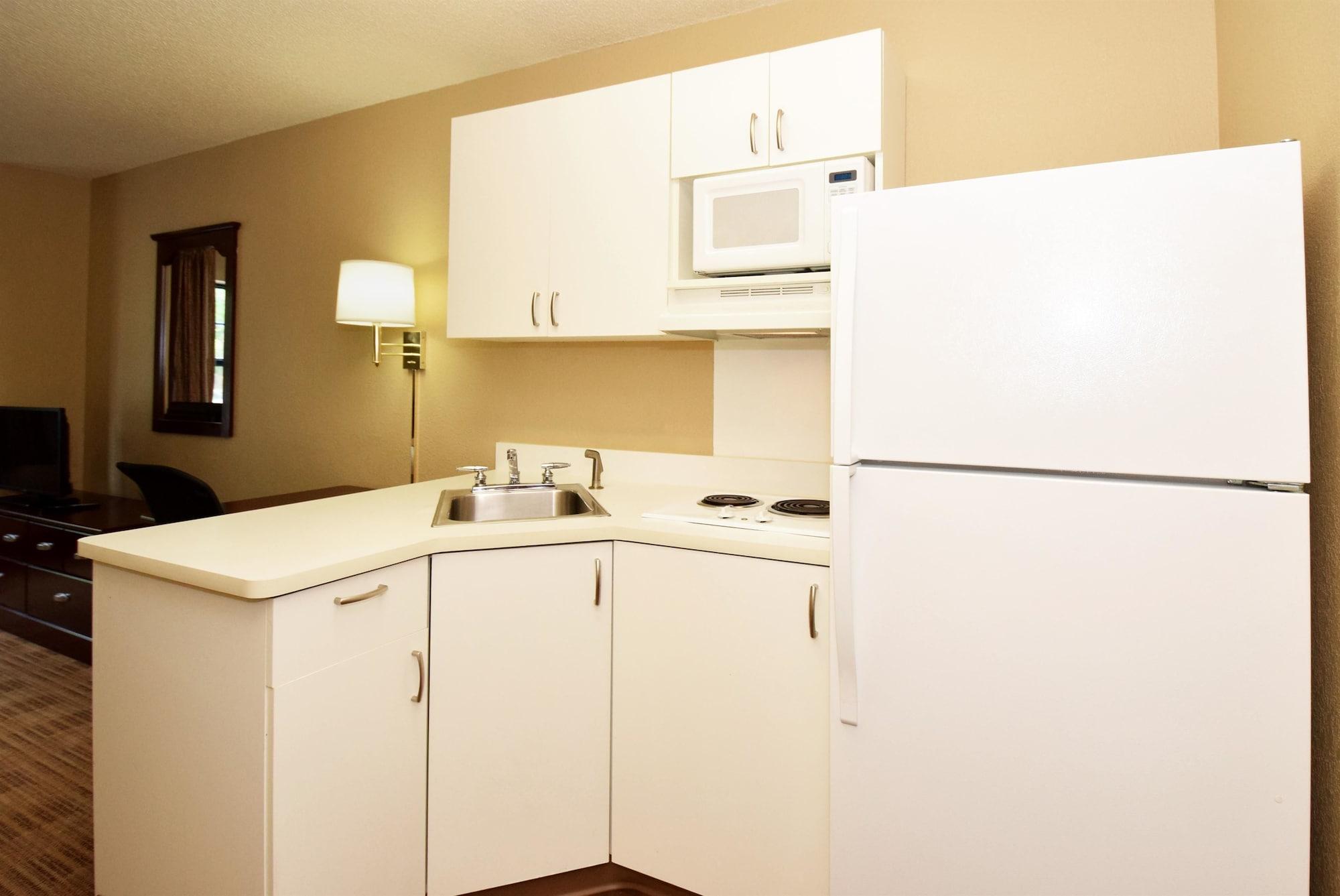 Extended Stay America Suites - Indianapolis - Castleton Bagian luar foto