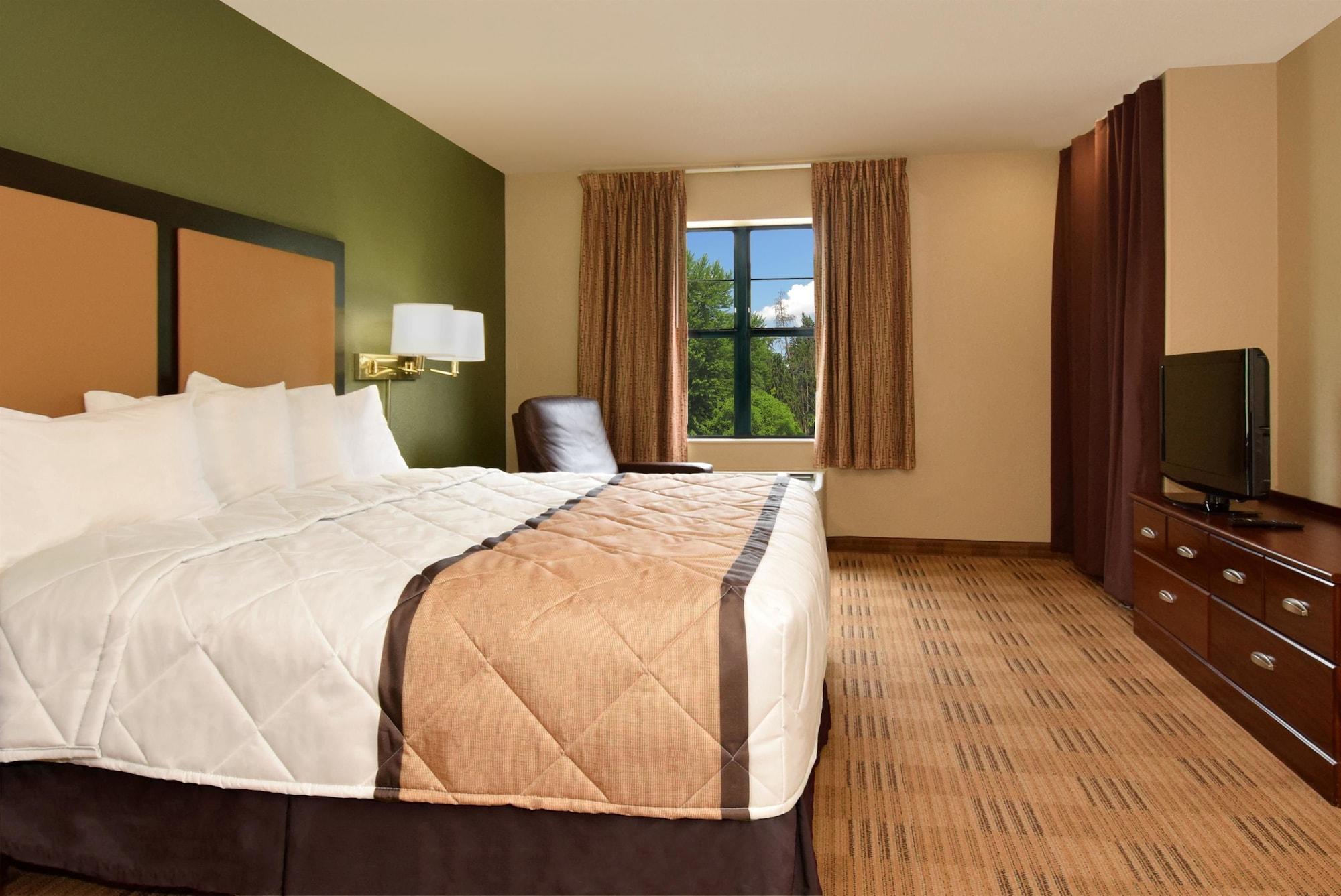 Extended Stay America Suites - Indianapolis - Castleton Bagian luar foto
