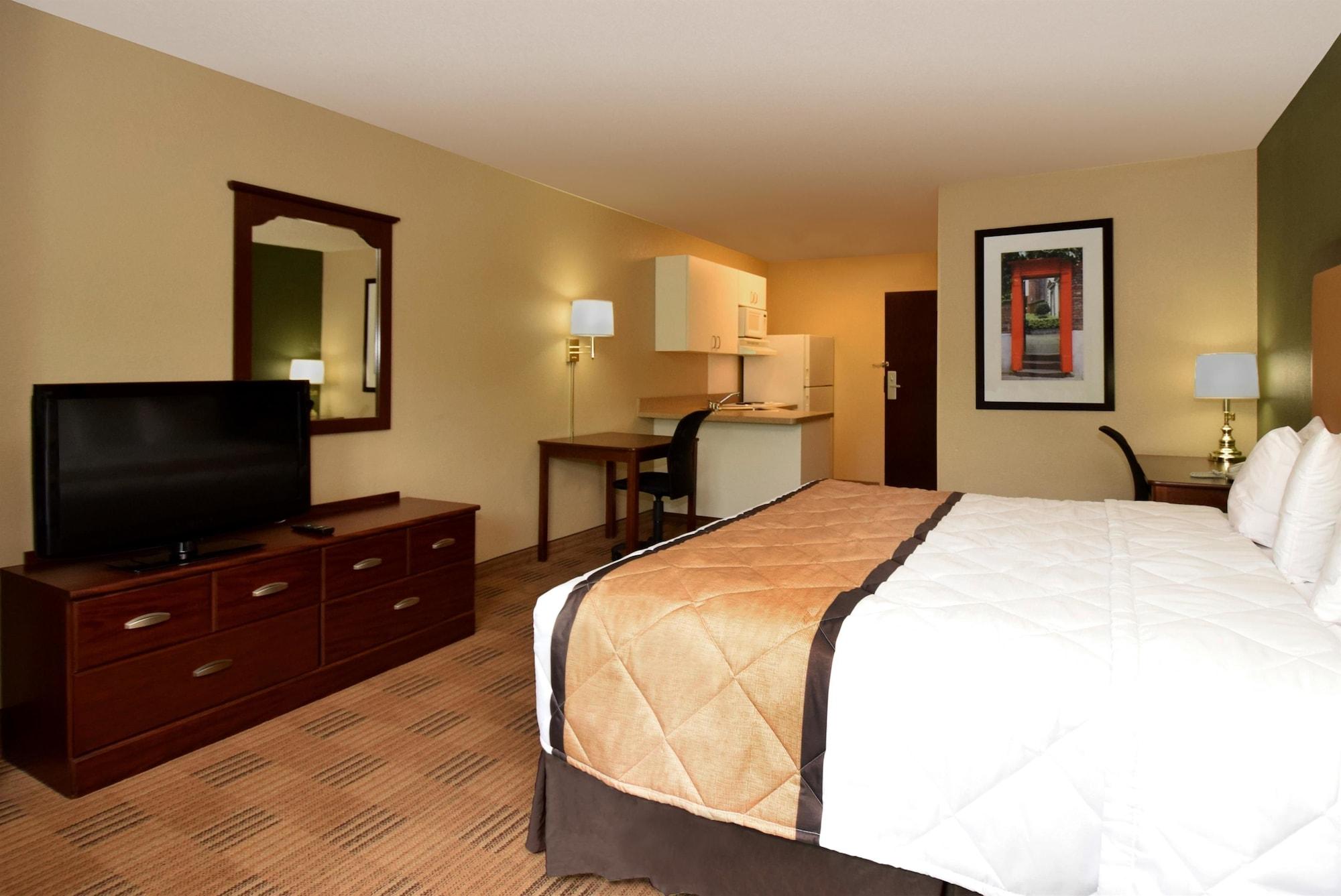 Extended Stay America Suites - Indianapolis - Castleton Bagian luar foto