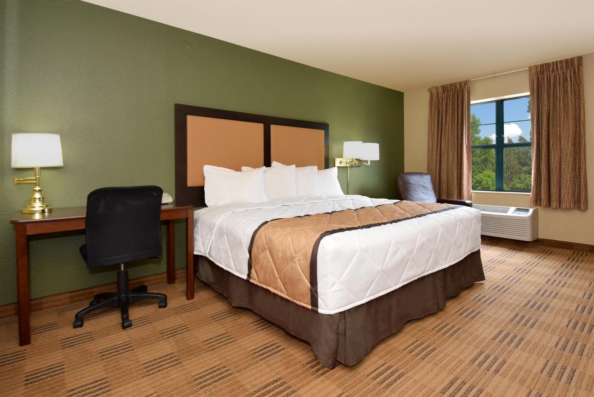Extended Stay America Suites - Indianapolis - Castleton Bagian luar foto