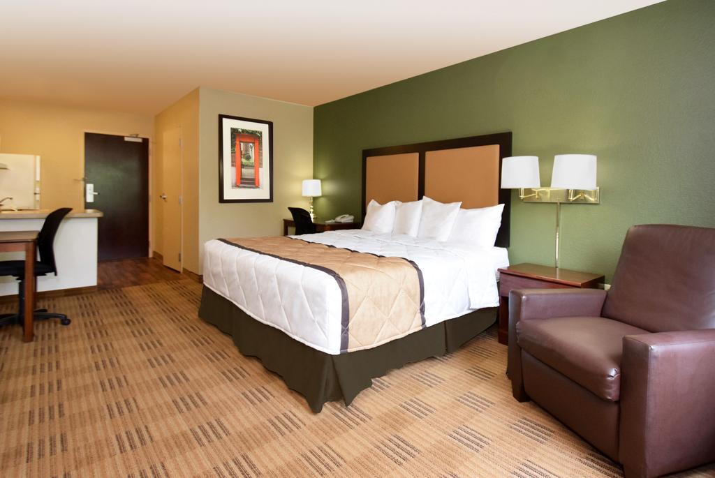 Extended Stay America Suites - Indianapolis - Castleton Bagian luar foto